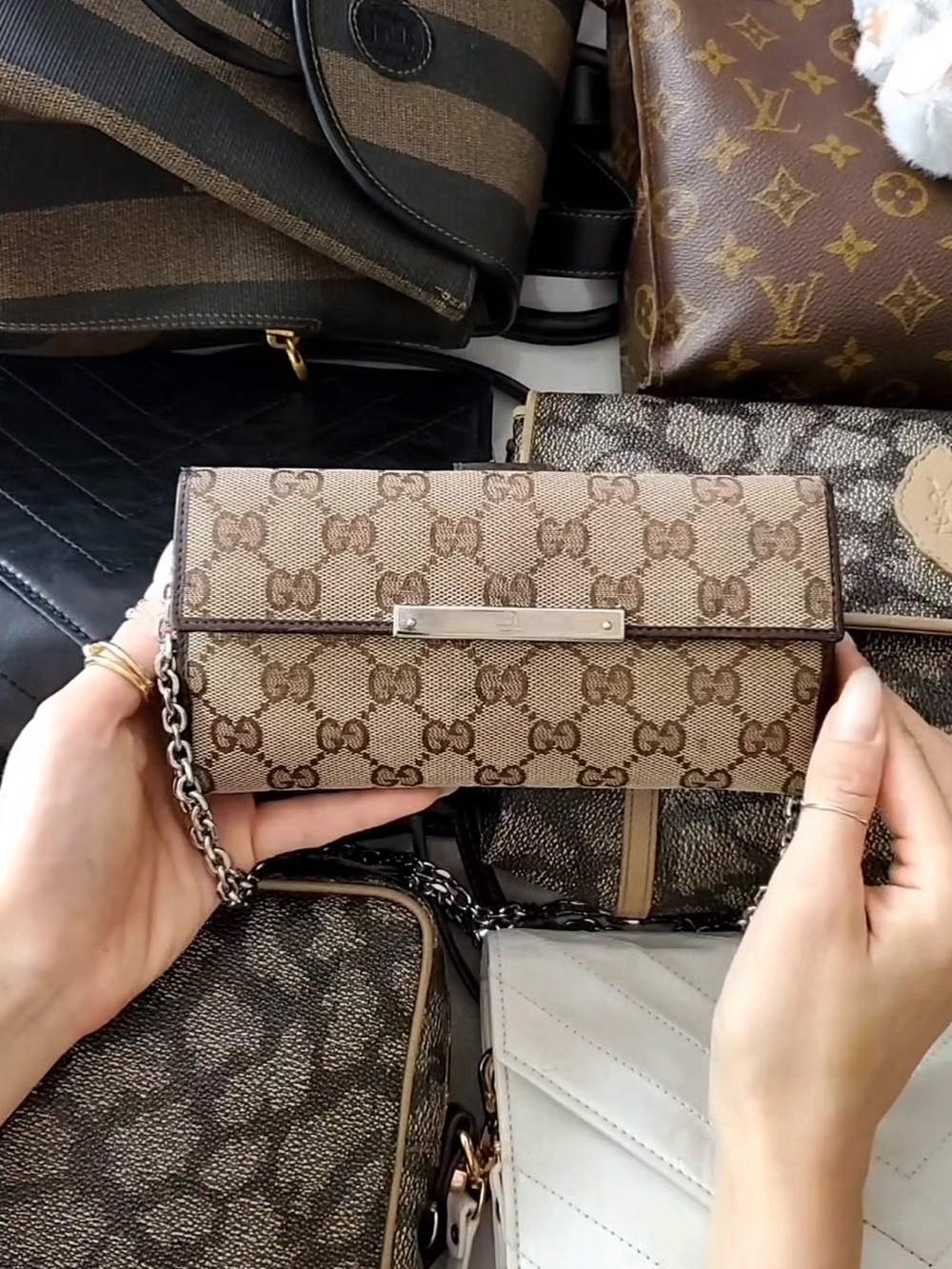Gucci Brown Signature Chain Wallet - Upcycled - Picture 2 of 4